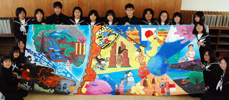 インドネシアの生徒との共同制作で完成したアートマイル壁画