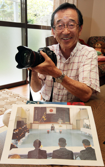 「全日本写真展２０１０」で金賞に輝いた武本冨重さん