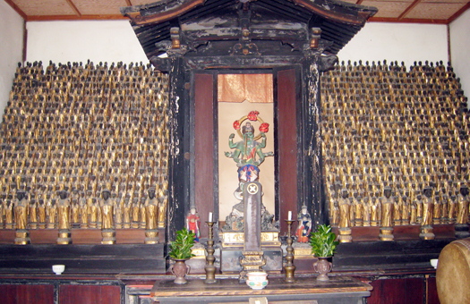 報恩堂とともに修復が始まった花岳寺の「千躰観音像」