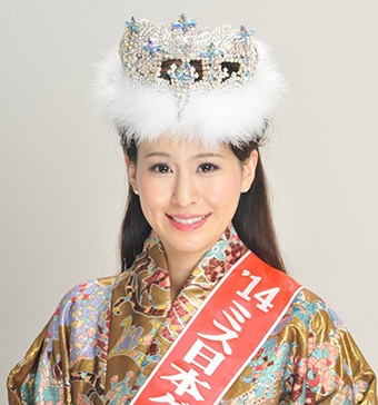 大会プレゼンターとして華を添えるミス日本グランプリの沼田萌花さん