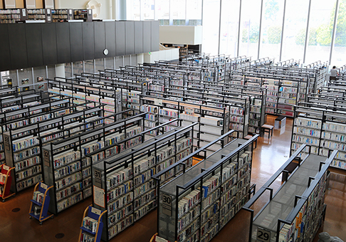 『日本の最も美しい図書館』に掲載された赤穂市立図書館