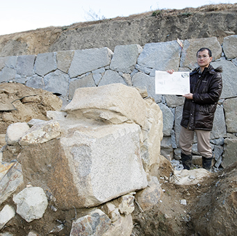 二之丸城壁の発掘調査で出土した浅野時代の石垣