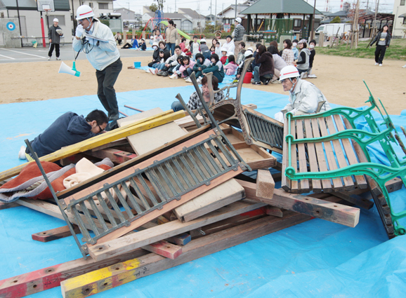 塩屋地区で行われた災害時訓練