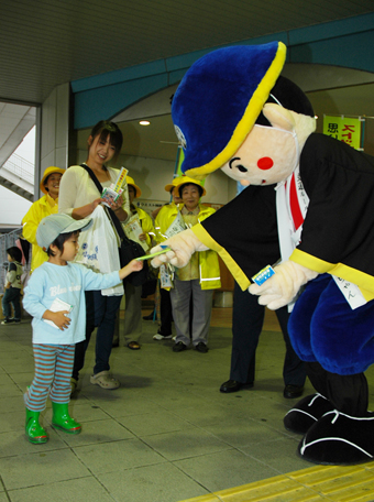 「くらちゃん」も交通ルール遵守を呼びかけたキャンペーン