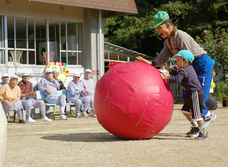 つつじ荘で開催された合同運動会