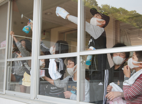 今年も行われた少林寺拳法赤穂支部の清掃奉仕