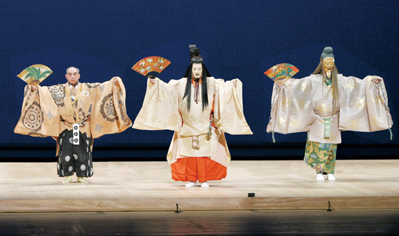 赤穂で初めて上演される新作能「河勝」の一場面