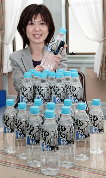 赤穂化成から好評発売中の「龍馬の水ぜよ」