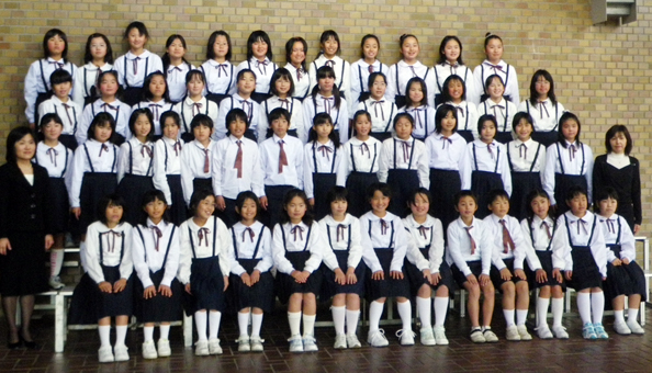 MBSこども音楽コンクール西日本大会で優秀賞に輝いた塩屋小コーラス部