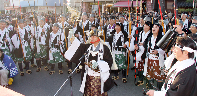 四十七士が勝ちどきを上げて締めくくった赤穂義士祭