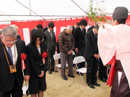 来年4月開所を目指して行われた特養ホームの起工式=玄武会提供
