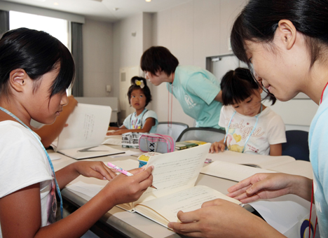 今年も関西福祉大で行われた「夏休み宿題教室」