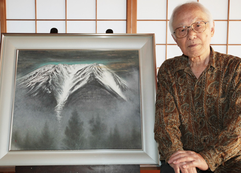 神戸で個展を開く日本画家、室井澄氏