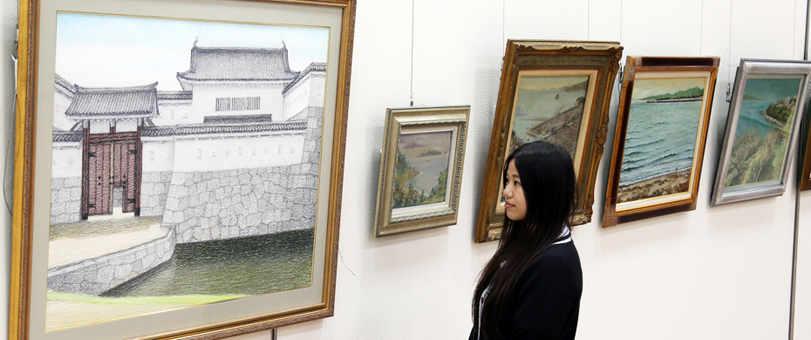 赤穂を描いた作品が並ぶ絵画展