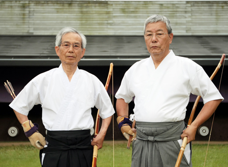 兵庫県代表で「ねんりんピック」に出場する住田秀義さん(右)と吉田昭親さん