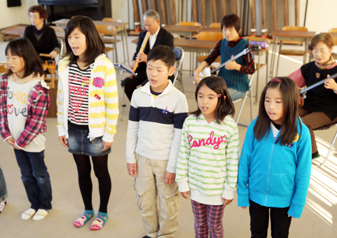 「民謡の祭典」出演へ向けて真剣に稽古に励む御崎小「楽しい和楽器クラブ」