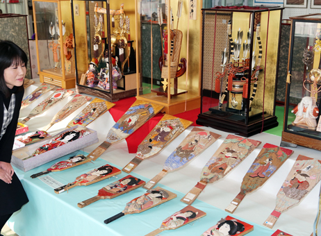 民俗資料館で開催中の「お正月の民具」展