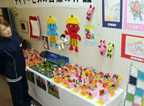 「千種の苑」で開催中の作品展