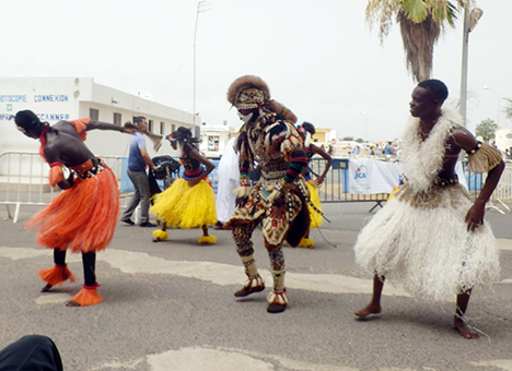 セネガルへの日本人協力隊が通算1000人に達したことを祝ったセレモニー