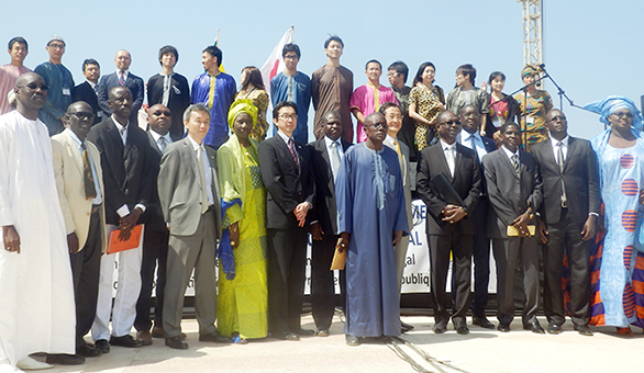 日本とセネガルの友好関係を祝して開かれたセレモニー