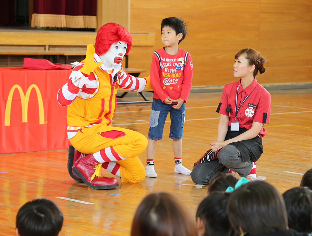 1年生を対象に行われた防犯ワークショップ