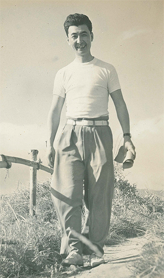 赤高ナインの熱心な支援者の一人だった正木多聞=長男・孝樹さん提供