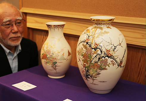 典雅で優美な絵柄が特徴の薩摩焼