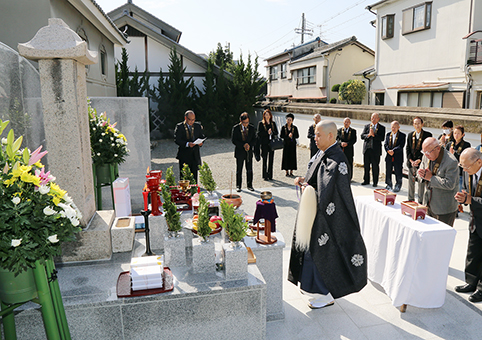 花岳寺であった「想墓萬霊塔」の改修記念法要