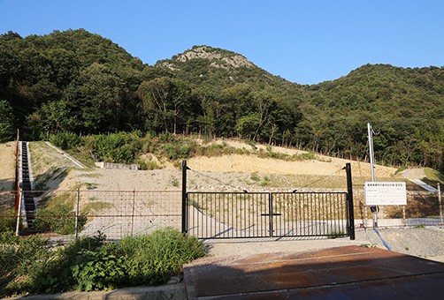 県知事が許可を交付した高野の安定型産廃処分場