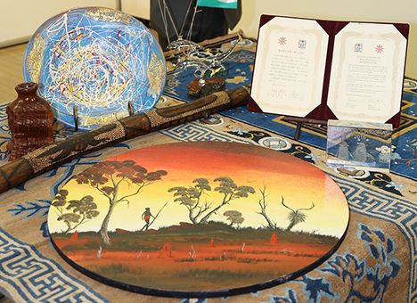 ロッキングハム市から贈られた記念品