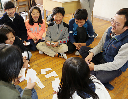 笑いが絶えなかったワクサカソウヘイさんの出前授業