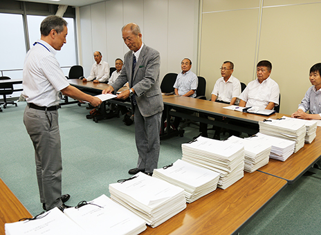 県へ提出された産廃処分場建設反対署名