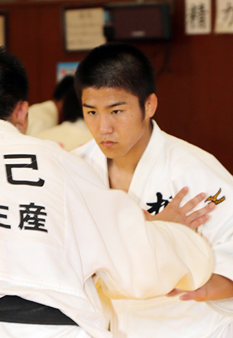 全日本ジュニア柔道へ向けて稽古に熱が入る竹内龍生君