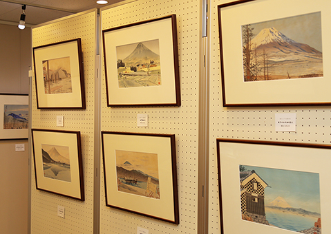 多彩な構図が並ぶ「富士三十六景」展