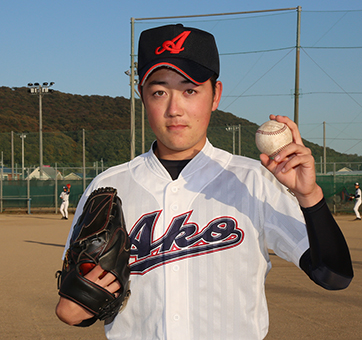 高校野球の兵庫県選抜に選ばれた山本颯真投手