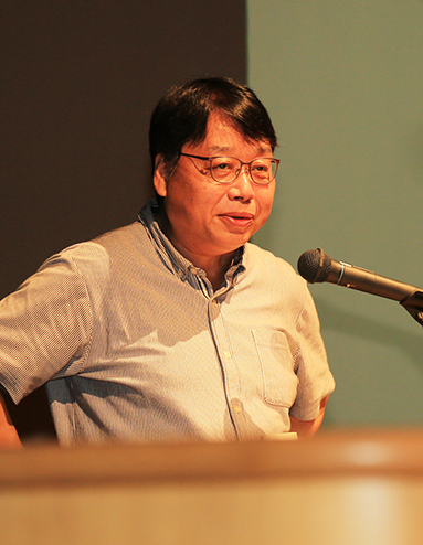 「地方自治と地域づくり」をテーマに基調講演した畑正夫氏