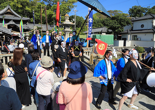 ３年ぶりに頭人行列などが繰り出した赤穂八幡宮の神幸式