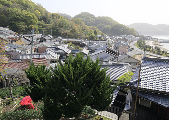 全国初の「空家活用特区」に指定された坂越地区の家並み