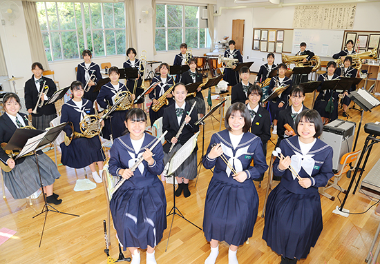 初出場する日本管楽合奏コンテスト全国大会に向けて気持ちを一つにする赤穂西中学校吹奏楽部